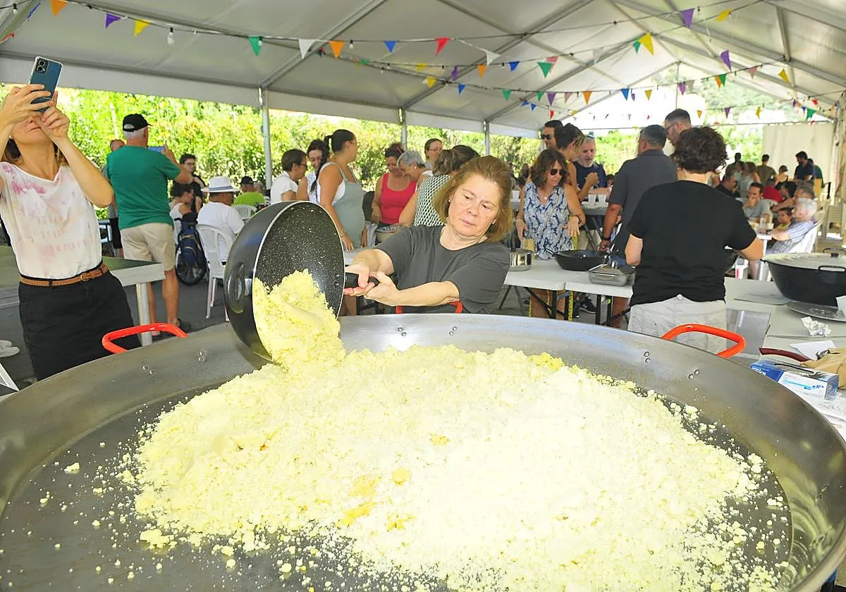 Carataunas celebra San Marcos con concurso de migas y sardinas hasta el 9 de agosto