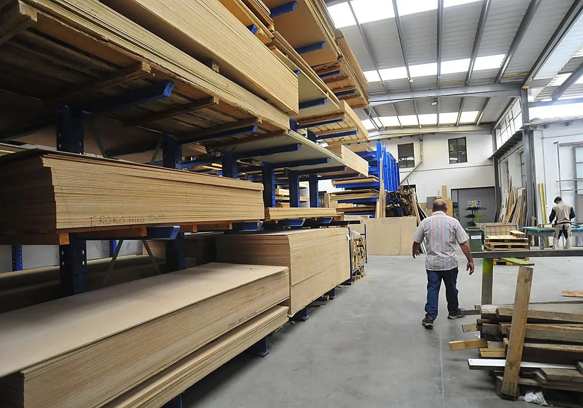 Puertas Alpu, la fábrica de puertas acorazadas de Trevélez que vende hasta en Mauritania
